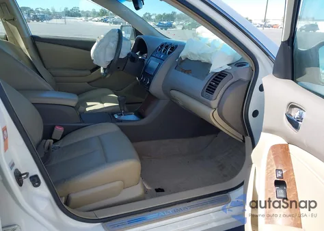 2009 Nissan Altima 2.5 S из США, поврежденный, VIN 1N4AL21E09N560186